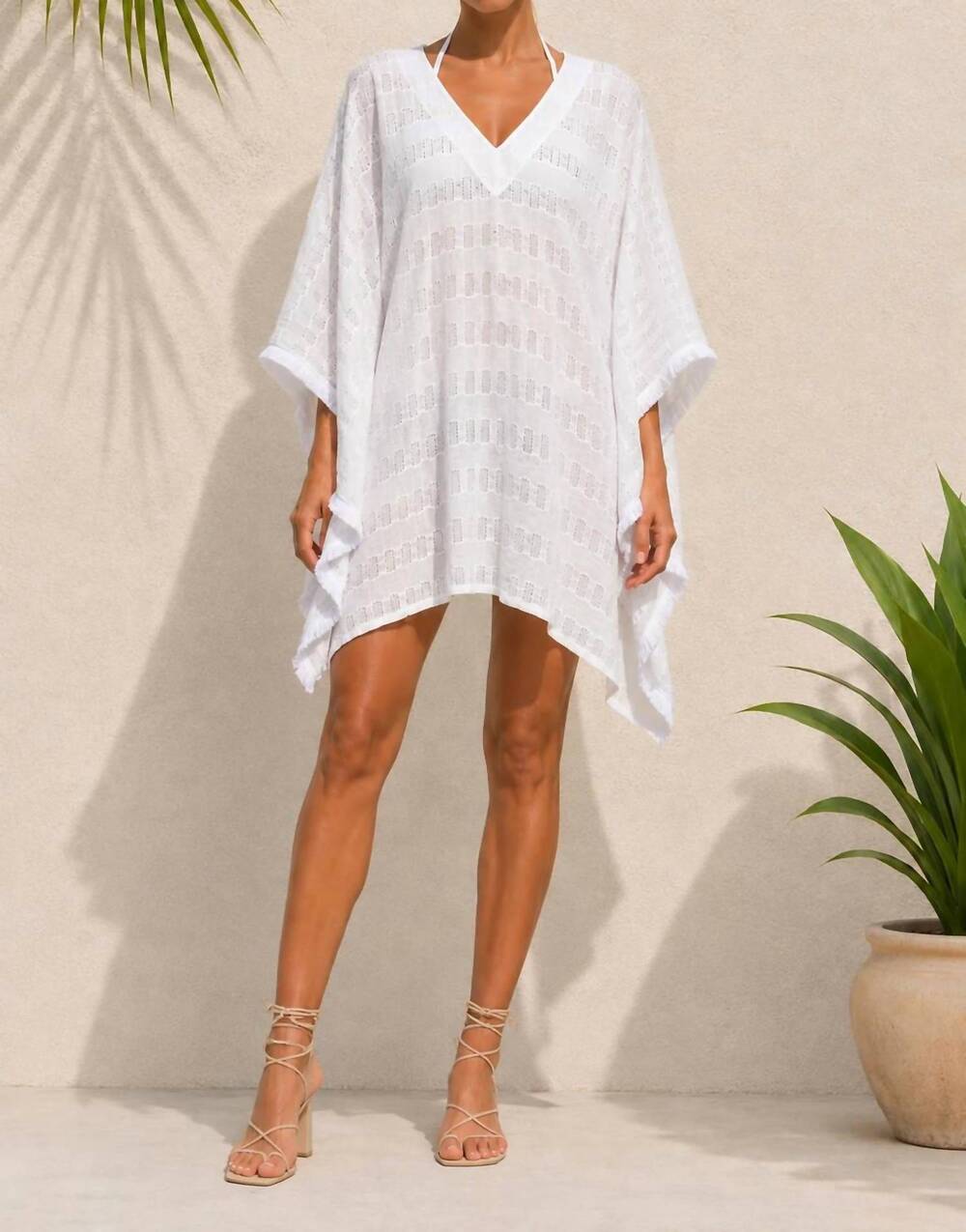 NEW MALIBUTIQUE cruise cover up in white/silver